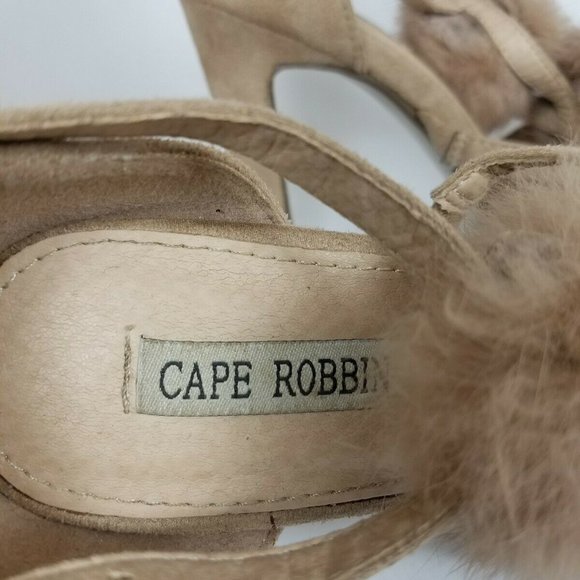 CAPE ROBBIN TAN FAUX SUEDE POM POM HEELS SIZE 8 - Picture 5 of 8